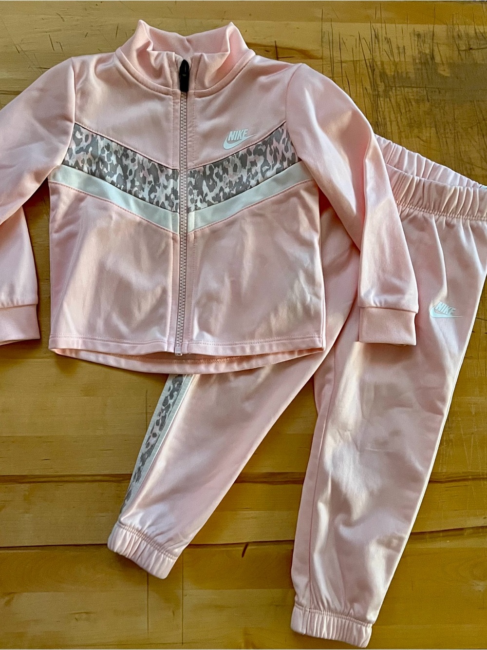 Nike Baby Girls 24M Pink Leopard Tracksuit Jacket Pants Set